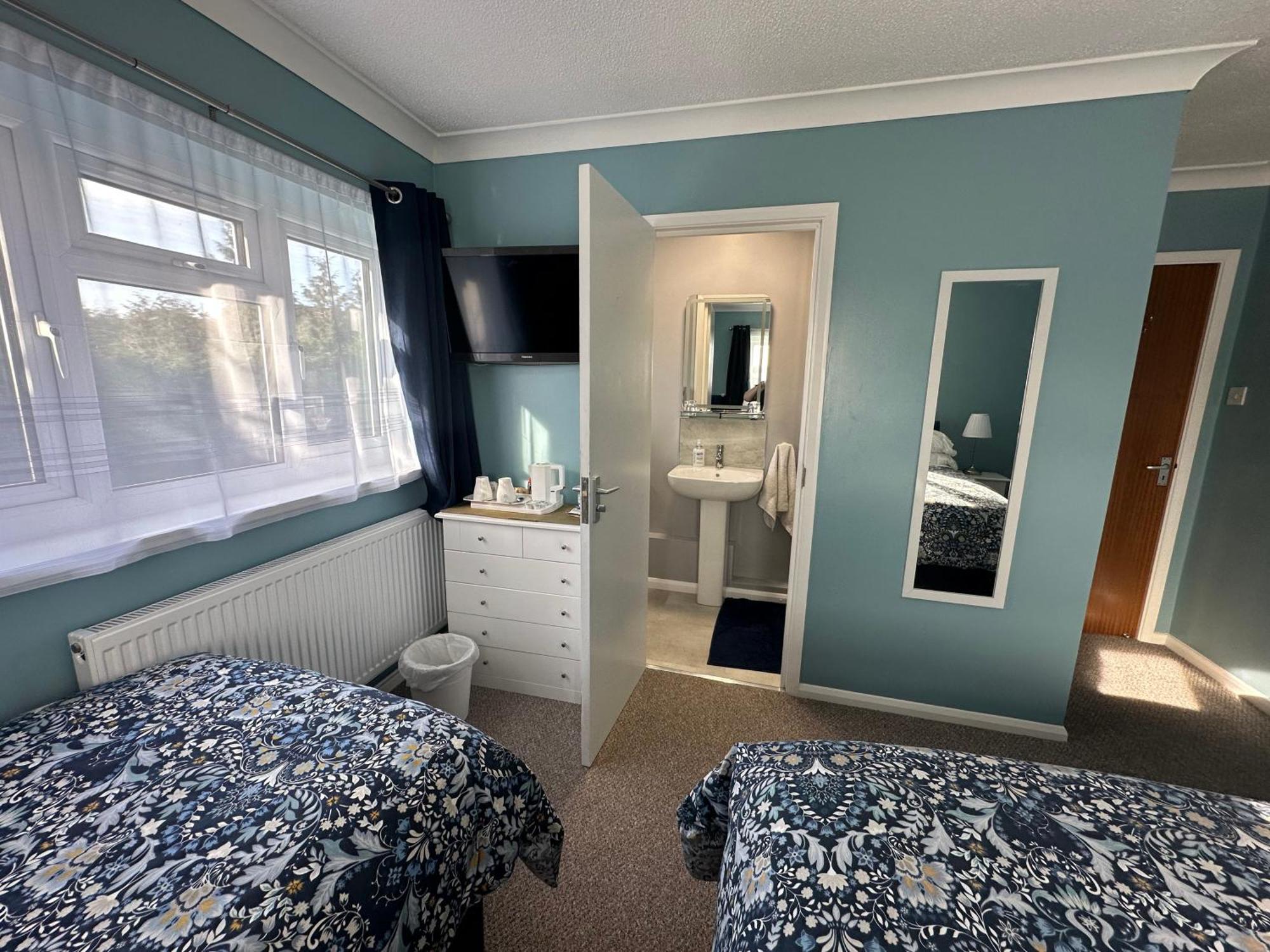 Lynn Hill Guest House Dereham Екстериор снимка