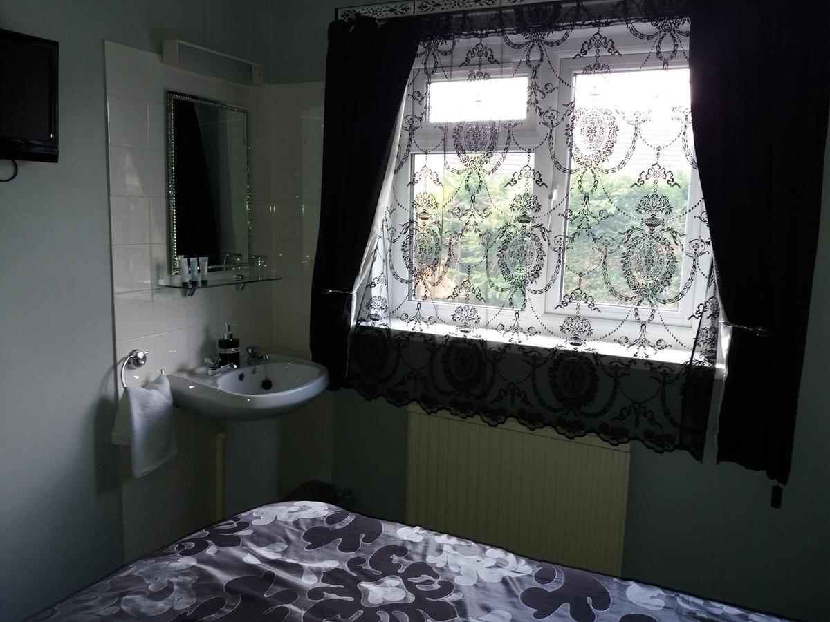 Lynn Hill Guest House Dereham Екстериор снимка